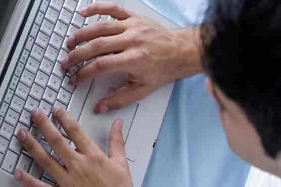 Anti-govt Vietnamese blogger starving himself to death in jail 