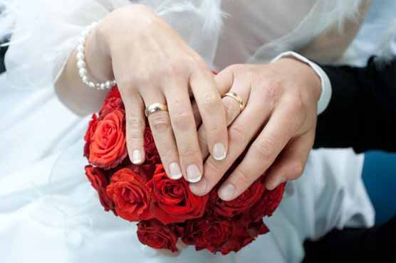 8 Pakistani, Indian men held over sham weddings 