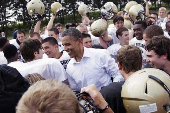 Obama: Economy 'highest priority' as fights loom 