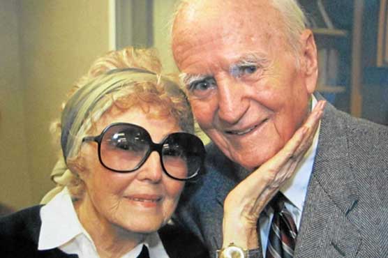 Couple born same day, wedded 75 yrs, die day apart