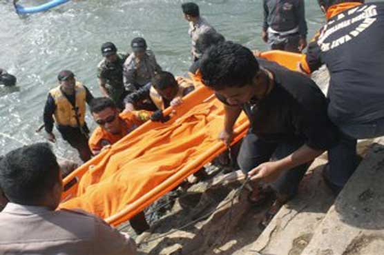 Death toll climbs to 15 in Indonesia boat sinking