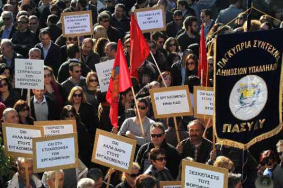 Spanish royals to attend Mass for train dead