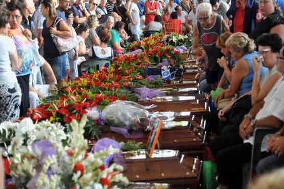 Funeral of Italy's coach crash victims held