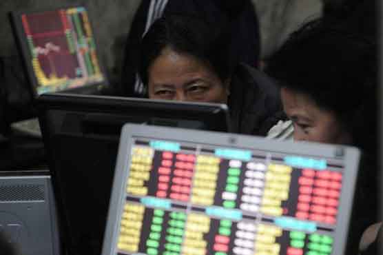 Asia stocks fall after US data disappoints