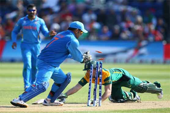 India beats S Africa in Champion Trophy match 