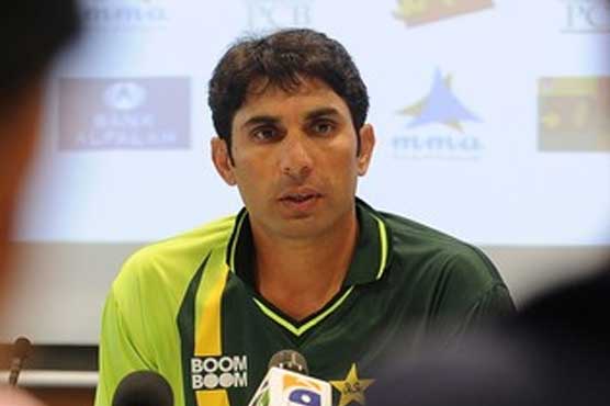 Misbah angry at Ramdin over 'catch'