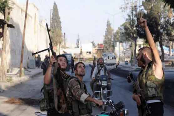 Syrian rebels converge on military airport