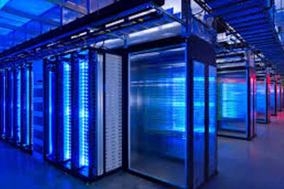 NSA debate pits far left, right against the middle 