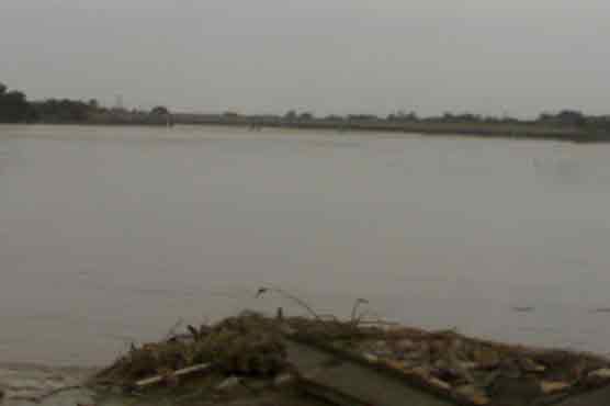 Red alert issued as Kabul River floods in Nowshera