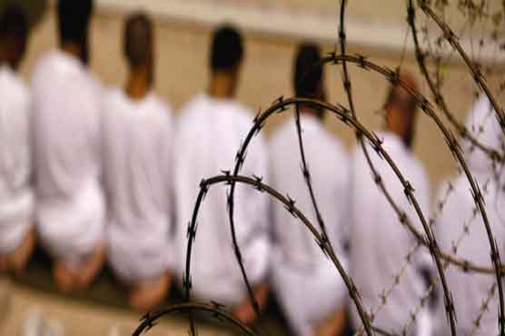 Ex-Gitmo detainee tells of force-feed 