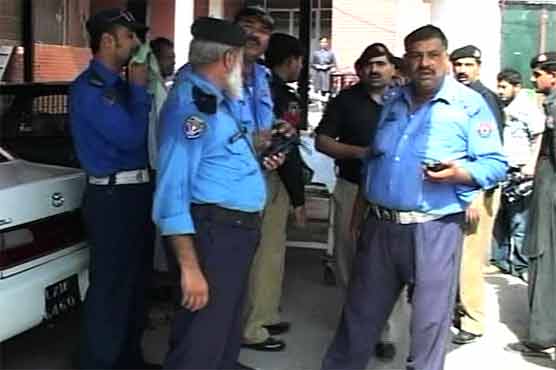 Peshawar: DSP traffic, driver gunned down  