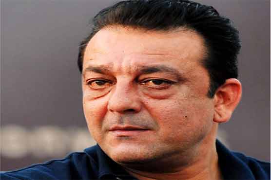Sanjay Dutt writes a letter to wife everyday 