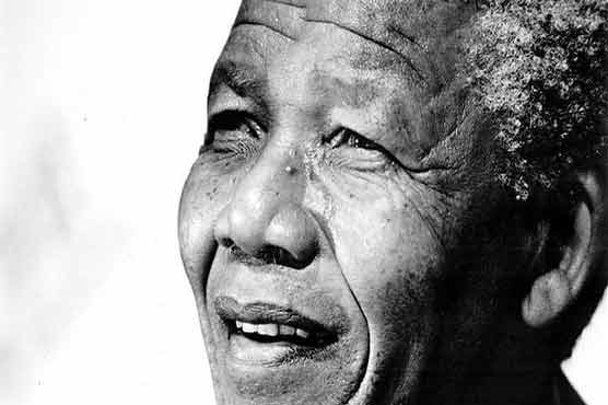 Mandela family prays for peaceful end