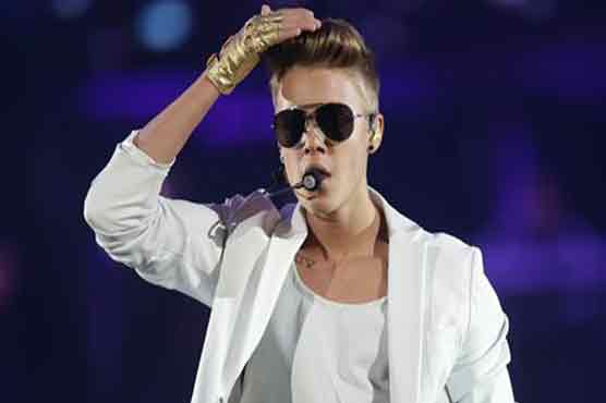 Paparazzo sues Justin Bieber for alleged assault 