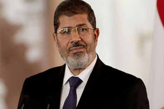 Morsi warns political rift may paralyse country