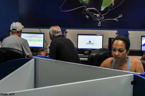 Pricey but worth it: Cubans finally surf the Web 