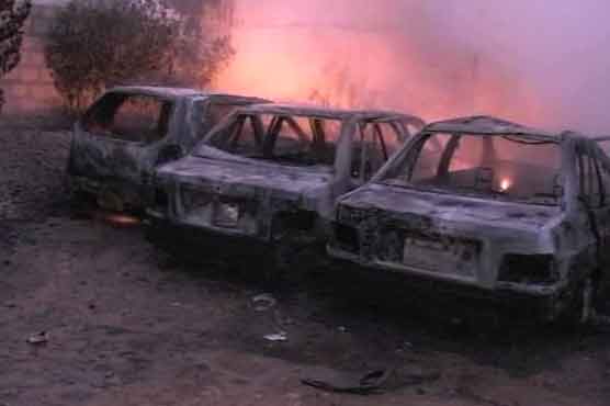 Five vehicles mysteriously catch fire in Karachi 