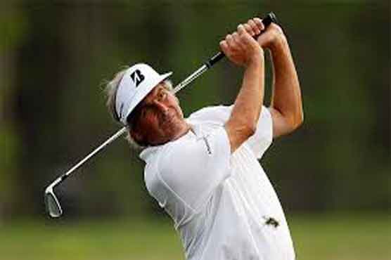 Couples in front at Senior Players