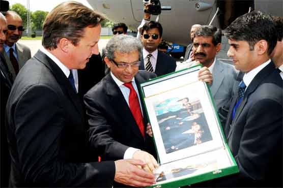 Cameron sees stronger trading links with Pakistan 