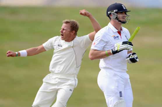 Pietersen, Compton struggle in warmup match