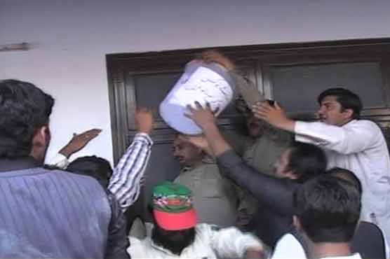 PTI workers scuffle again, intra-party polls in limbo