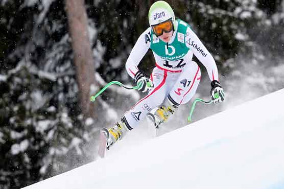 Fenninger of Austria wins super-G race 