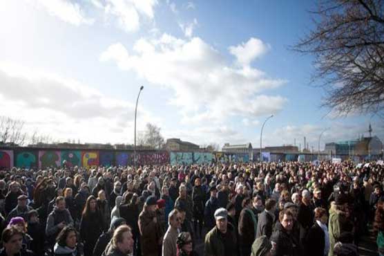 Berlin Wall's contested removal halted, for now