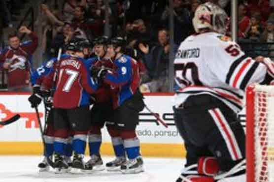 NHL: Blackhawks' record streak snapped by Avalanche