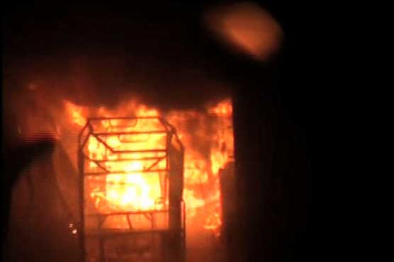 Karachi: House fire injures 8 persons