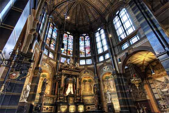 ‘Clergymen abused Dutch girls in homes and church’ 