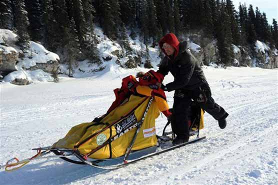 53-year-old musher becomes oldest Iditarod champ