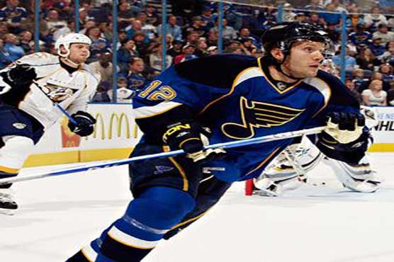 Flames score 3 in 3rd to pull away from Wings