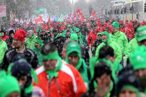 Thousands rally against EU austerities measures 