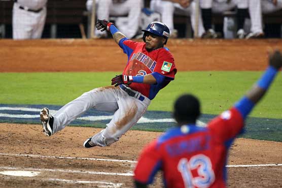 Figueroa helps Puerto Rico oust US from WBC, 4-3 