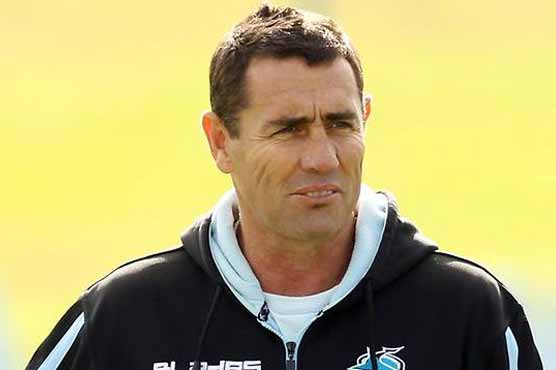 Sharks win with reinstated coach in charge 
