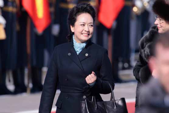 China's first lady sparks homegrown fashion frenzy