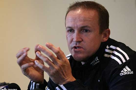 Flower demands England improve ahead of Ashes 