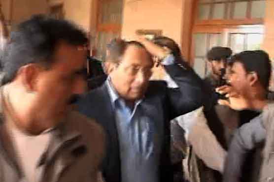 Shoe thrown at Musharraf, SHC extends pre-arrest bail