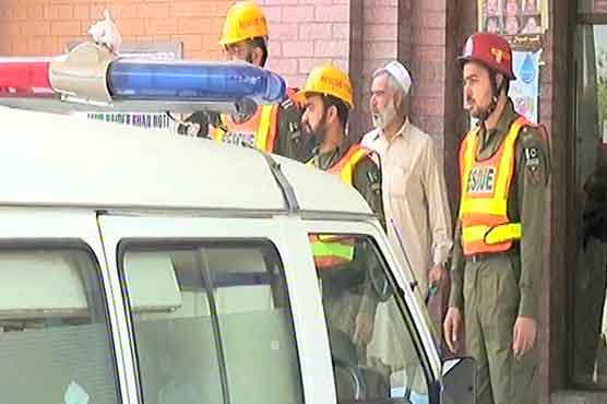 Police official killed, six injured in Mardan suicide blast