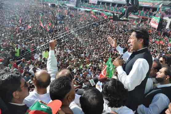  Imran vows to resolve Balochistan issues in political way