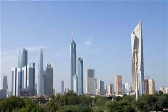 Kuwait plans to increase service charges on foreigners