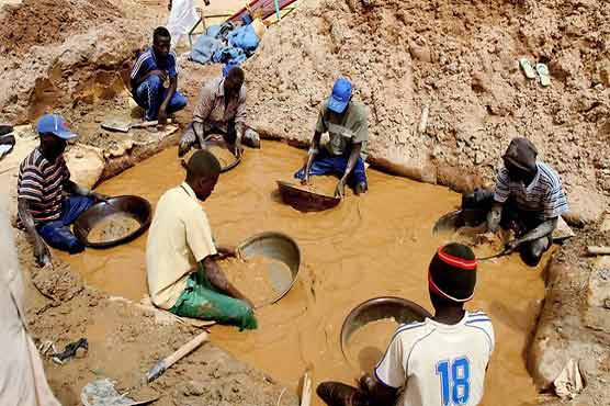 100 die in Sudan goldmine collapse 