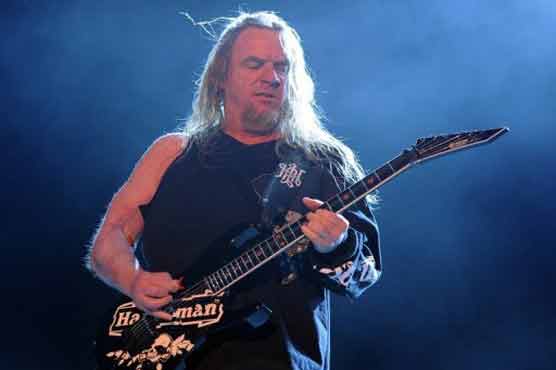 Guita legend Jeff Hanneman dies 