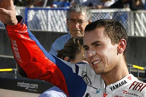 Lorenzo takes pole at Spain GP