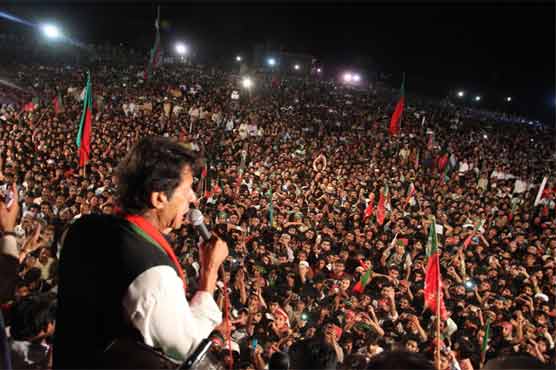 Sharifs’ notorious for buying judges, politicians: Imran 