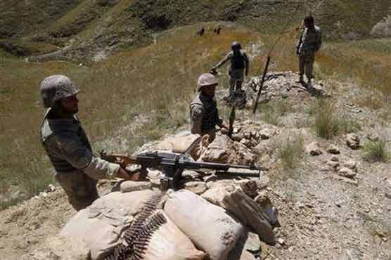 Clashes erupt on Pak-Afghan border area: officials