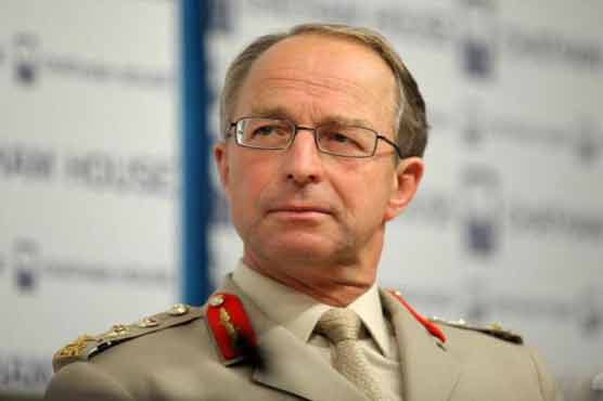 UK defense chief lauds sacrifices of Pak armed forces