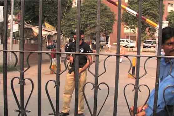 Rival groups' crossfire claims two lives