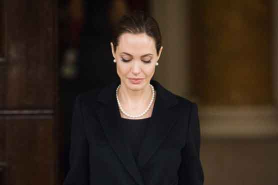 Angelina Jolie has double mastectomy