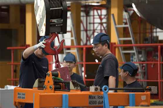 Slower Chinese growth adds to pressure on leaders